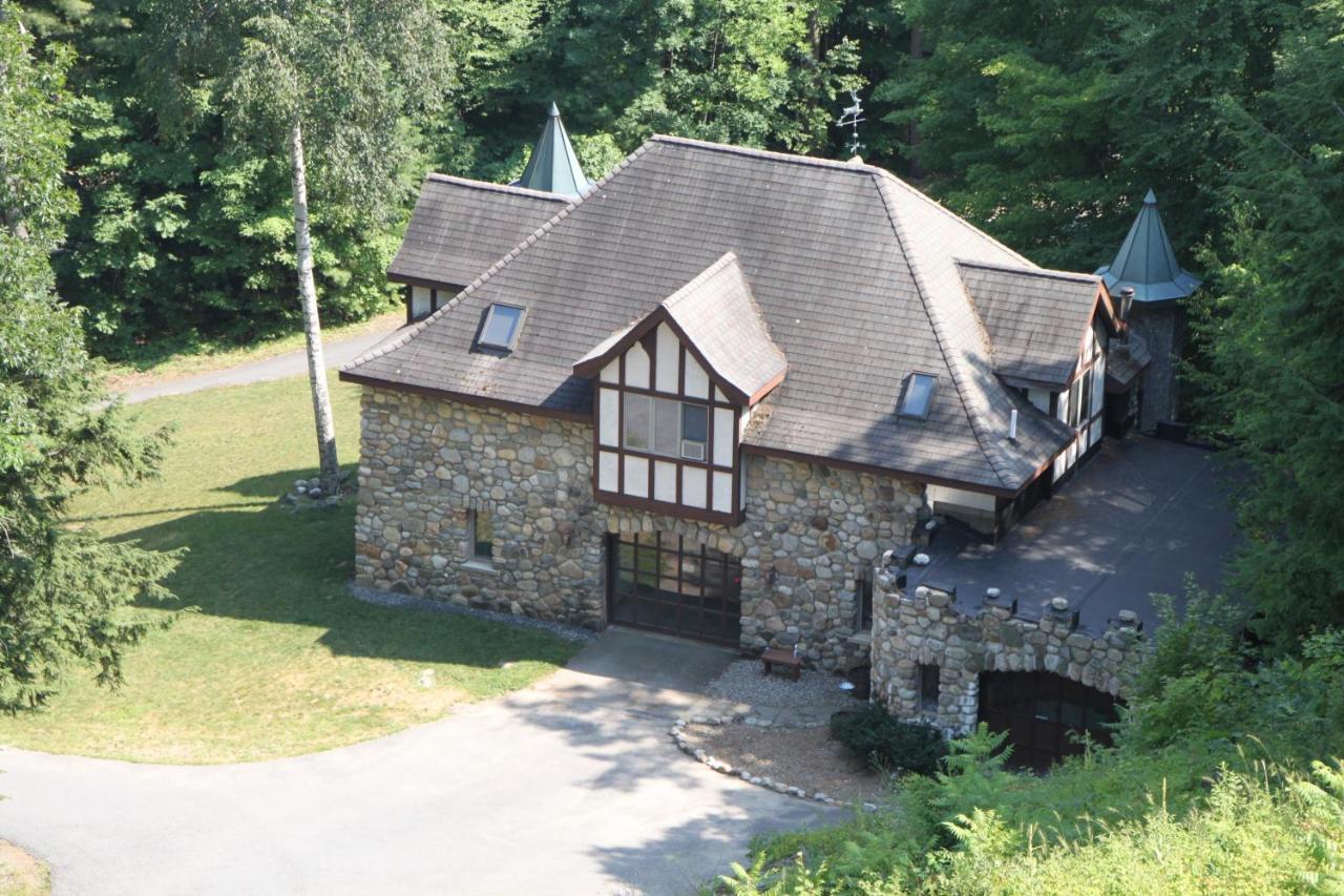 Highlands Castle Overlooking Lake George Plus 2 Other Castles & Suites Bolton Landing Exterior photo
